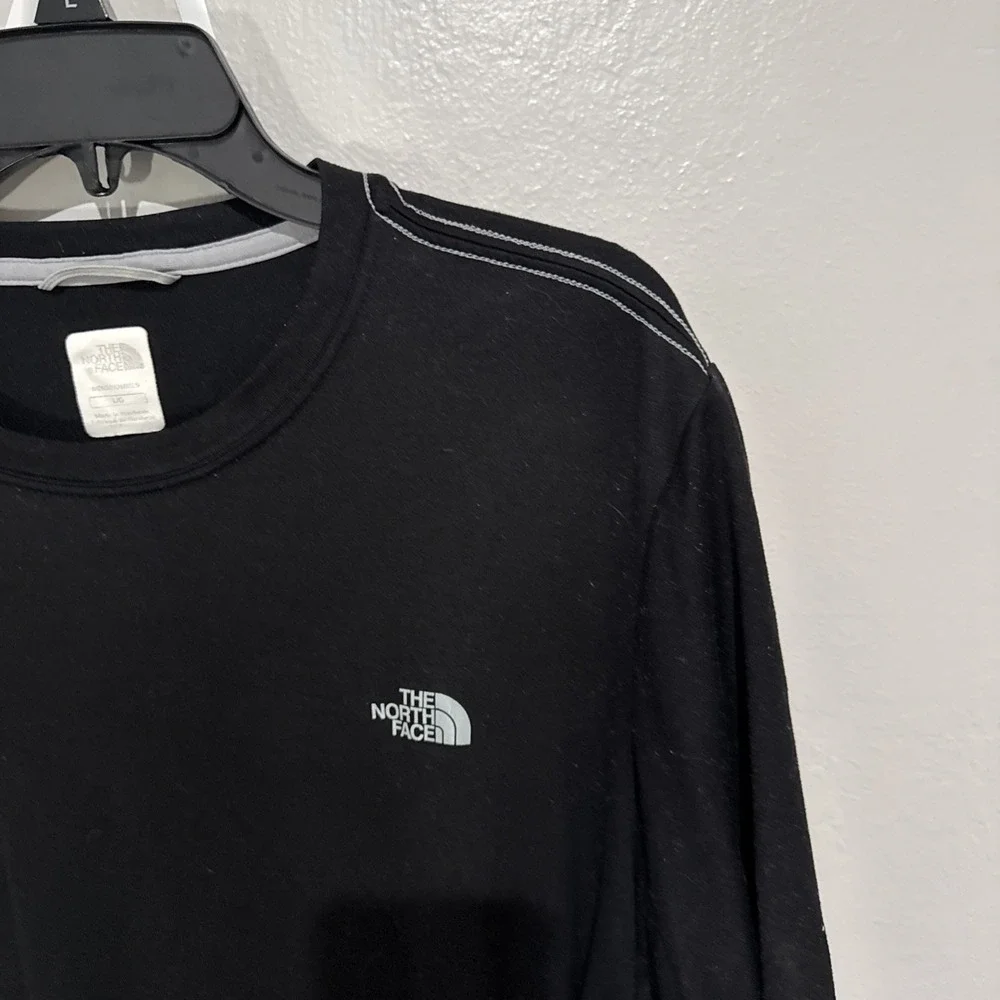 The North Face Mens Black Crew Neck T-Shirt Half Dome Logo Vaporwick Size L